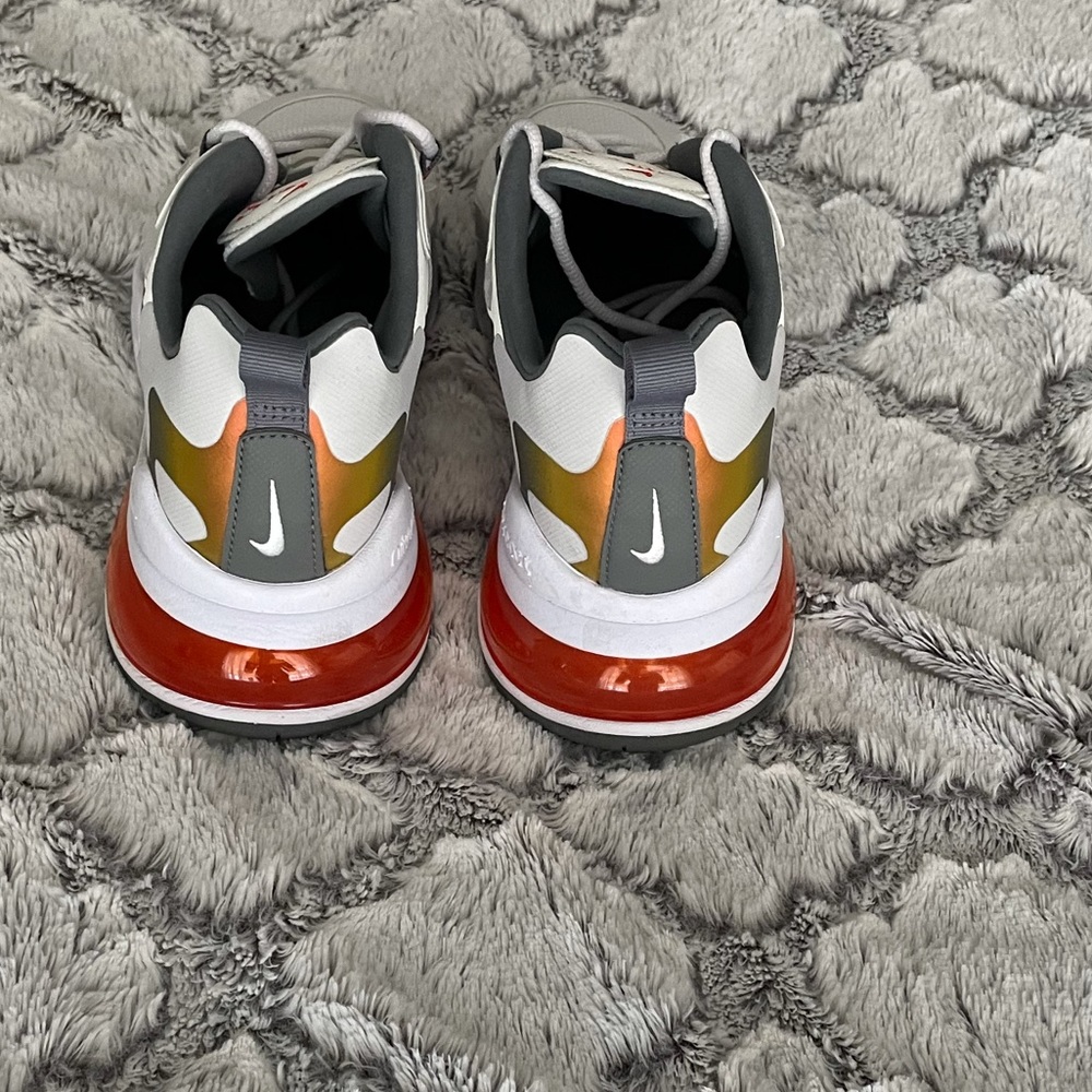 Nike Air Max 270 SE - Picture 4 of 6